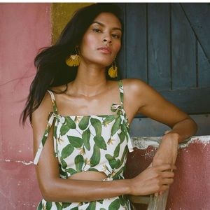 Meet your Posher, Yi